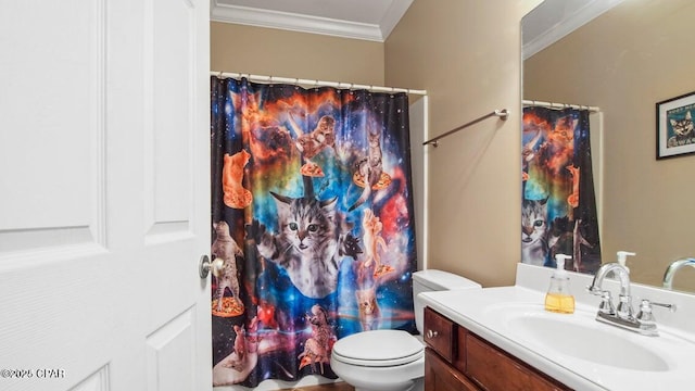 bathroom with curtained shower, crown molding, vanity, and toilet