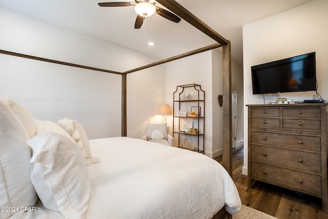 bedroom with recessed lighting, dark wood-type flooring, and ceiling fan