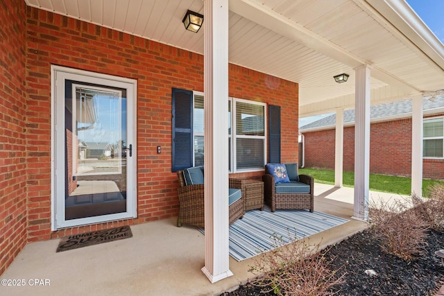 property entrance featuring covered porch