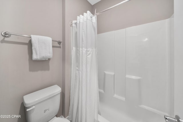 173 W Willow Mist Rd, Inlet Beach, FL 32461 - full bath featuring shower / bathtub combination with curtain and toilet