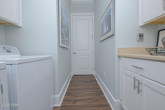 bedroom with ceiling fan, ornamental molding, and dark hardwood / wood-style floors