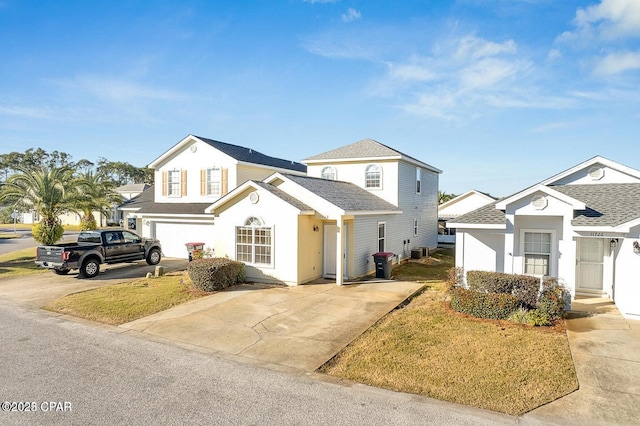 view of front property featuring a garage