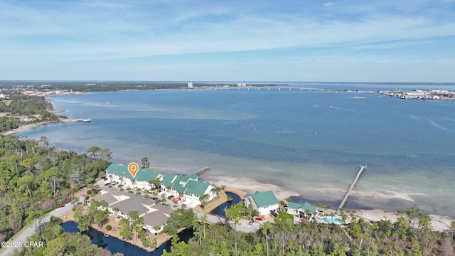 bird's eye view featuring a water view