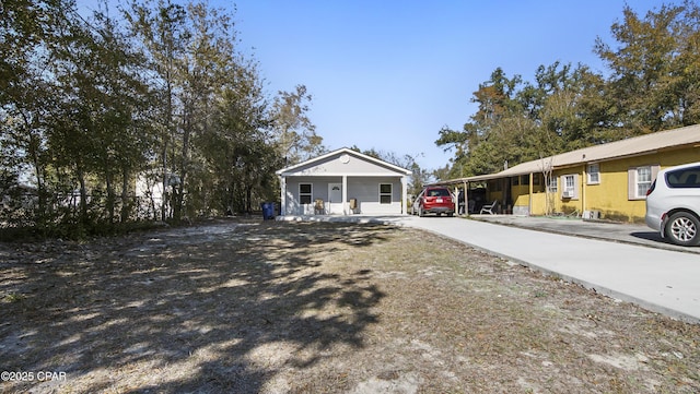 view of front facade with covered porch