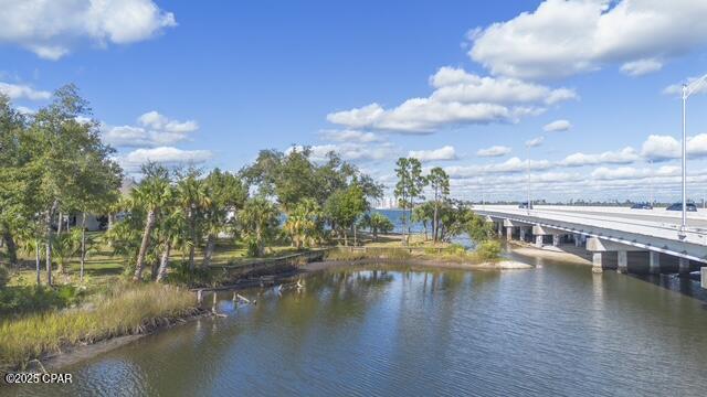 105 Harbour Pointe Dr, Lynn Haven, FL 32444