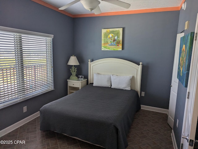 bedroom with ceiling fan