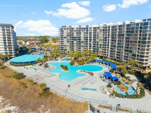 view of swimming pool