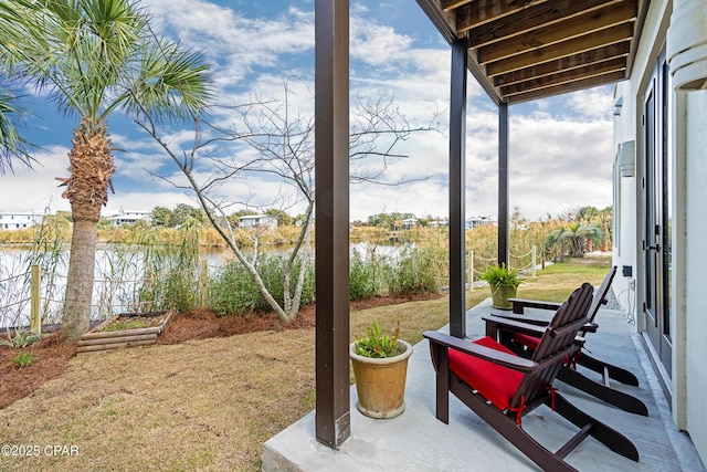 view of yard with a water view