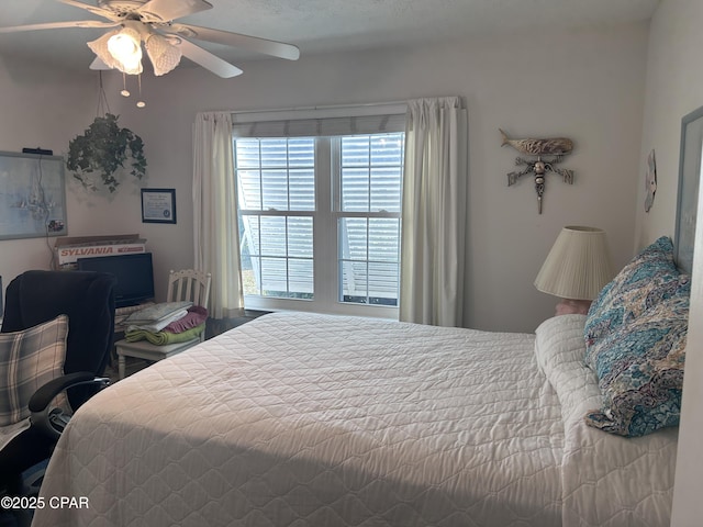 bedroom featuring a ceiling fan
