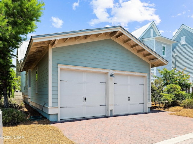 view of detached garage