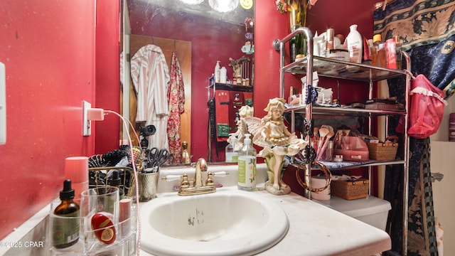 bathroom featuring a sink