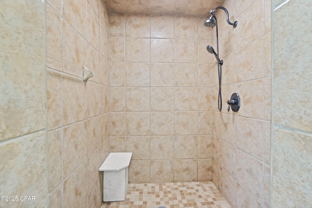 full bathroom featuring a tile shower