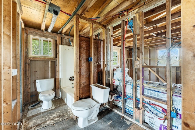 819 Russ Lake Dr, Panama City, FL 32404 - full bathroom featuring toilet and a bath