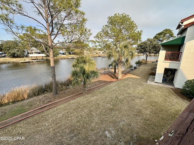 view of yard with a water view