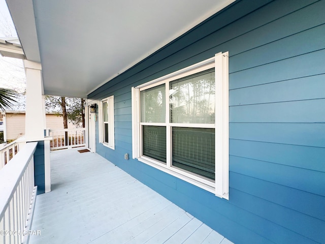 balcony with a porch