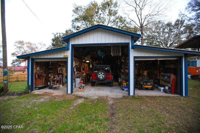 view of detached garage