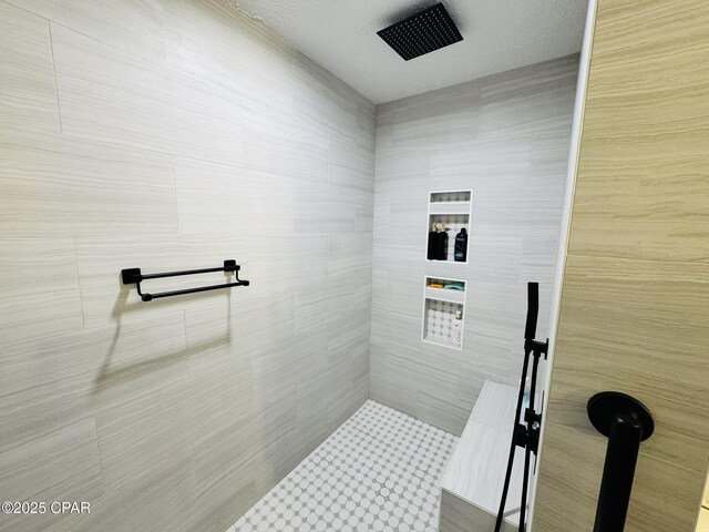 7224 Resota Ln, Panama City, FL 32409 - bathroom featuring tiled shower