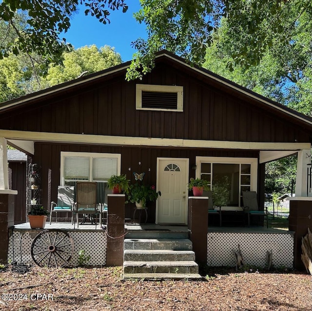 603 W Kansas Ave, Bonifay, FL 32425 - view of front of house featuring covered porch