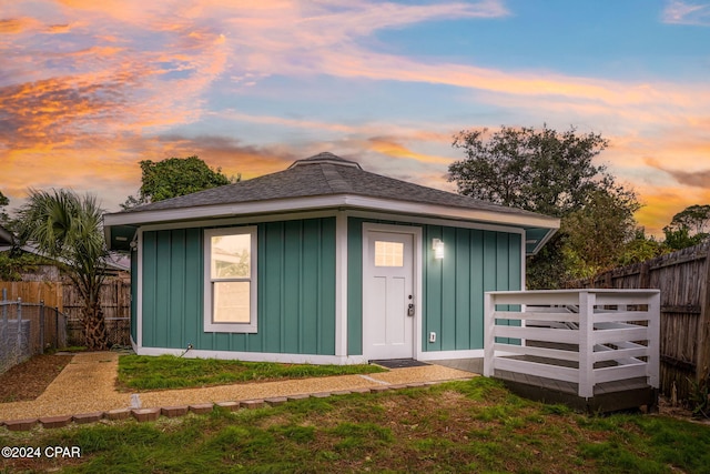 5408 Lagoon Way Unit 5, Panama City, FL 32408 - view of outbuilding with a fenced backyard