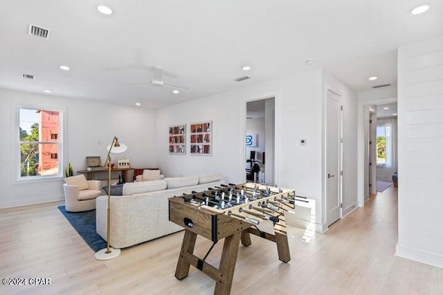 17 Woodland Dr, Santa Rosa Beach, FL 32459 - game room with ceiling fan, visible vents, light wood finished floors, and recessed lighting