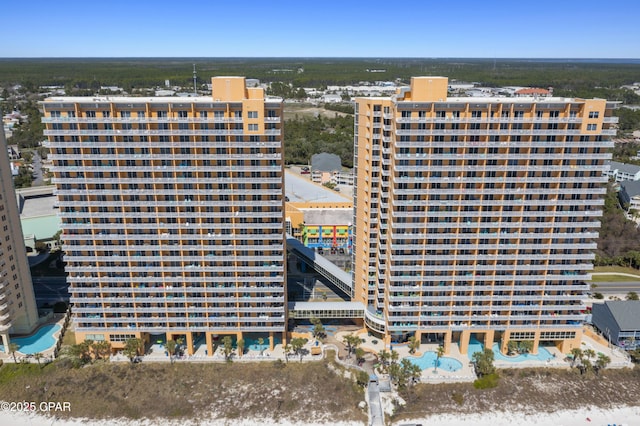 drone / aerial view of a pool area