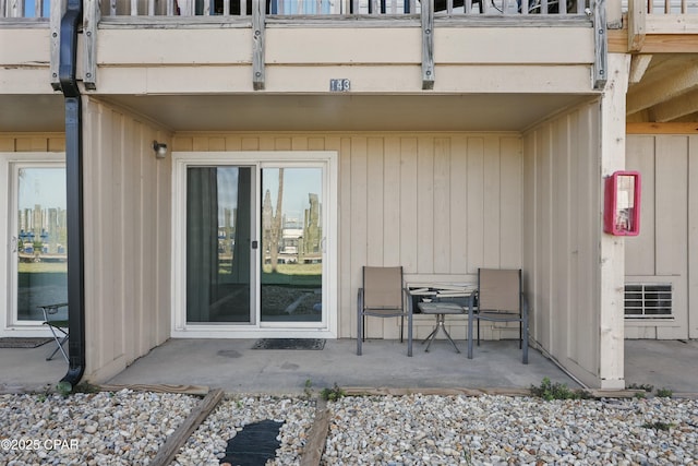 5505 Sun Harbor Rd Unit 143, Panama City, FL 32401 - entrance to property featuring a patio area and a balcony