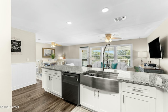 17690 Front Beach Rd Unit D307, Panama City Beach, FL 32413 - kitchen with a sink, visible vents, black dishwasher, and a ceiling fan