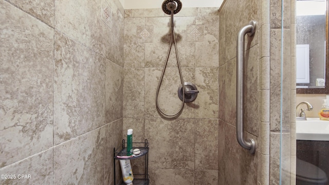 810 Virginia Ave, Lynn Haven, FL 32444 - bathroom view of tiled shower
