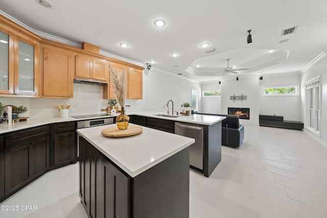 2015 Tupelo Ct, Panama City, FL 32405 - kitchen featuring visible vents, a center island, dishwasher, a sink, and a peninsula