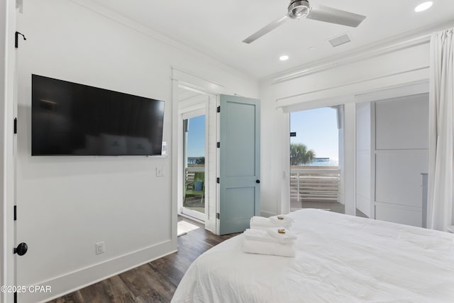 12401 Front Beach Rd, Panama City Beach, FL 32407 - bedroom featuring baseboards, recessed lighting, crown molding, a ceiling fan, and dark wood finished floors