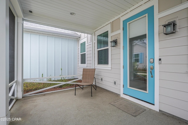 view of patio featuring covered porch
