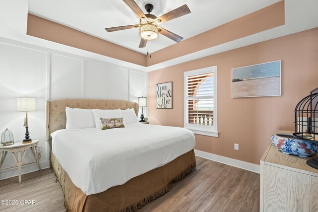 15928 Front Beach Rd Unit 3 2005, Panama City Beach, FL 32413 - living area featuring light wood-type flooring, a ceiling fan, and baseboards