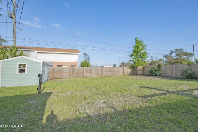 106 N Cove Blvd, Panama City, FL 32401 - view of yard featuring an outbuilding and a storage unit