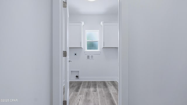 1113 New Hampshire Ave, Lynn Haven, FL 32444 - clothes washing area featuring hookup for an electric dryer, light wood-style floors, baseboards, hookup for a washing machine, and laundry area