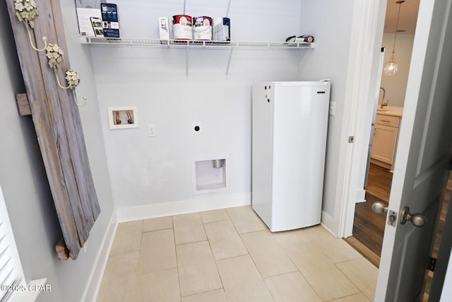 3116 Veranda Ave, Panama City, FL 32405 - clothes washing area featuring hookup for an electric dryer, hookup for a washing machine, laundry area, and baseboards