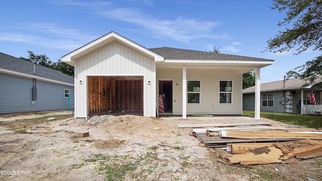 1549 Chandlee Ave Unit A, Panama City, FL 32405 - view of front facade featuring an attached garage