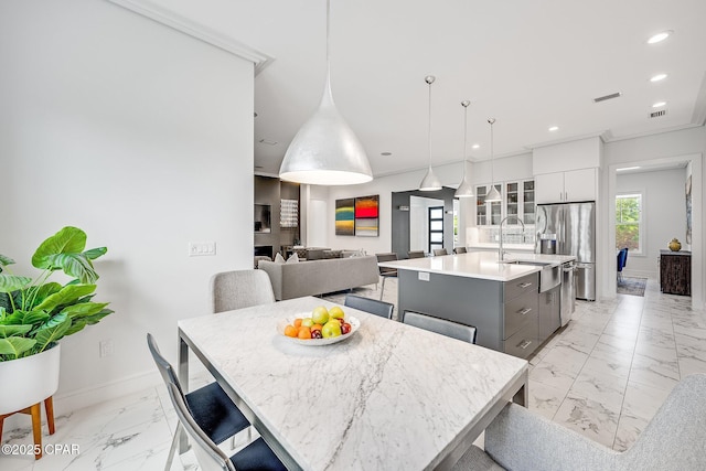 dining room with recessed lighting, marble finish floor, visible vents, and baseboards