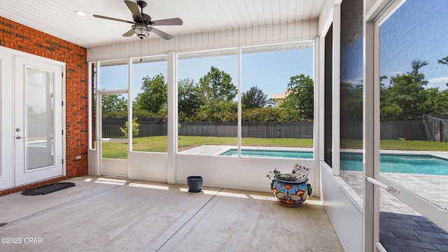 1222 Huntington Ridge Rd, Lynn Haven, FL 32444 - unfurnished sunroom featuring a ceiling fan