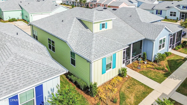 birds eye view of property featuring a residential view