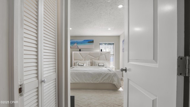 722 E Pine Forest Dr, Lynn Haven, FL 32444 - bedroom featuring a textured ceiling
