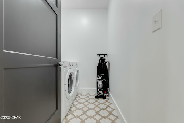 208 George C Wallace, Panama City Beach, FL 32413 - laundry room featuring independent washer and dryer and baseboards