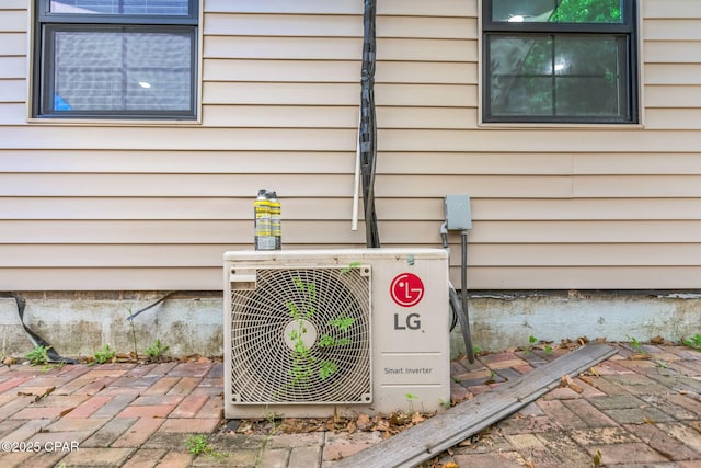 2322 Silversides Loop, Pensacola, FL 32526 - exterior view of a cooling unit