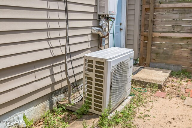 2322 Silversides Loop, Pensacola, FL 32526 - exterior view of ac unit and water heater