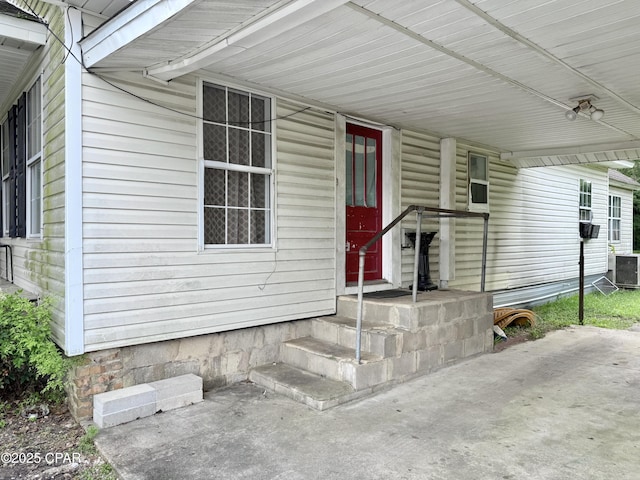 1331 Jackson Ave, Chipley, FL 32428 - property entrance featuring cooling unit