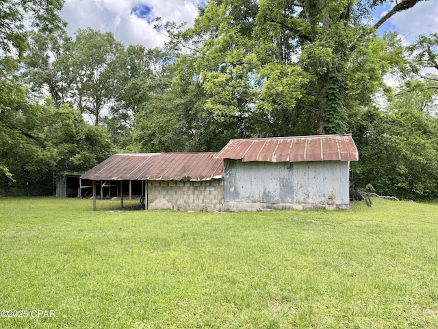 1331 Jackson Ave, Chipley, FL 32428 - view of outbuilding with an outbuilding
