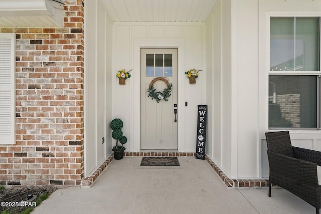 3928 Sandpine Way, Panama City, FL 32404 - entrance to property with brick siding and board and batten siding
