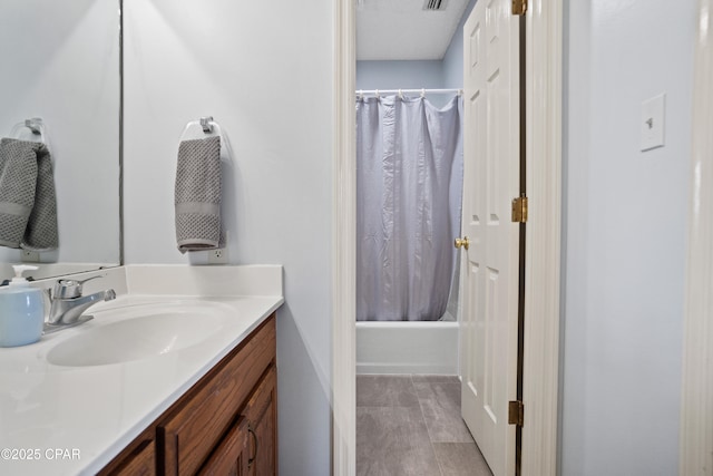 18562 Lois Fowler Rd, Blountstown, FL 32424 - full bathroom featuring vanity and shower / bathtub combination with curtain