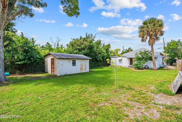 208 N E Ave, Panama City, FL 32401 - view of yard featuring an outdoor structure