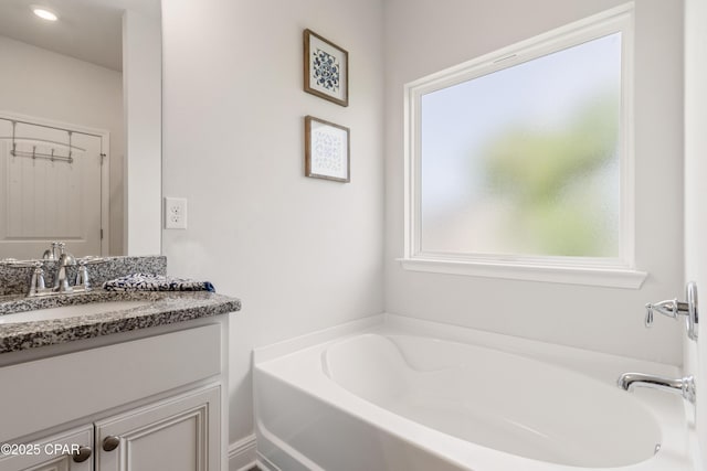 782 Cason Cir, Panama City, FL 32405 - bathroom with a bath and vanity
