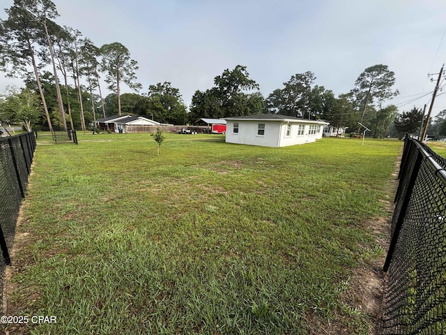 811 Mcgee Rd, Bonifay, FL 32425 - view of yard